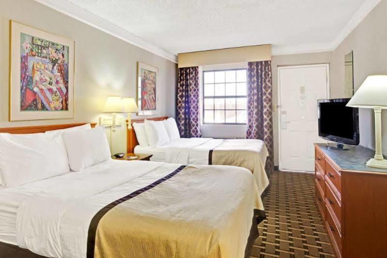 Westfield Red Roof Inn Houston North - Fm1960 & I-45 מראה חיצוני תמונה